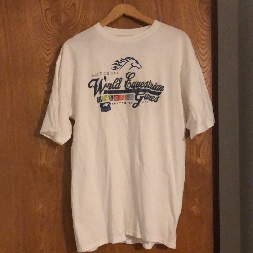 2010 World Equestrian Games size XL t-shirt.  No stains or rips noted.